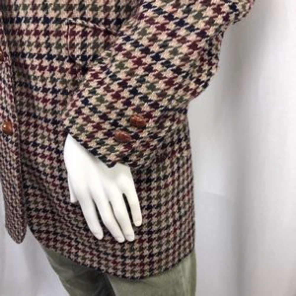 Great Looking Tweed Fall Jacket - image 3